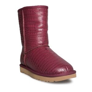 UGG Australia Classic Short Croc Embossed Wool Lined Boots, Women’s Size 5